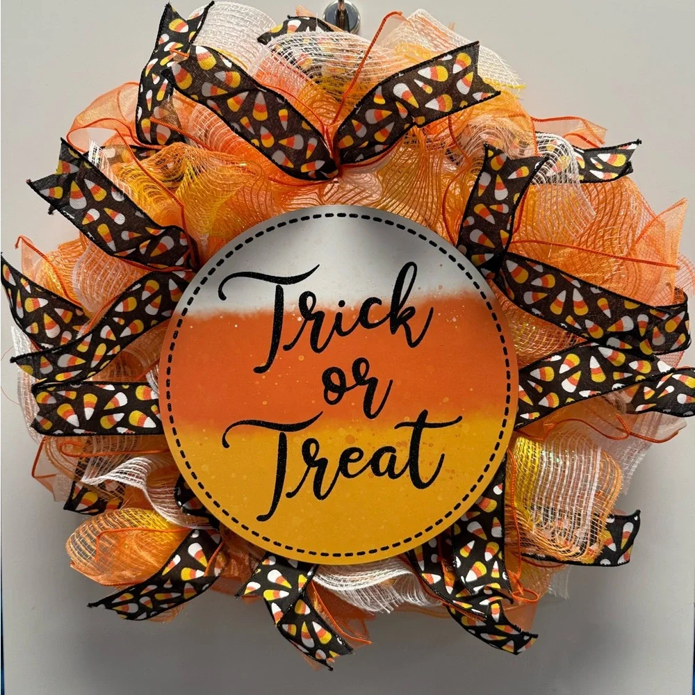 Candy Corn Ombre 'Trick or Treat' Wreath